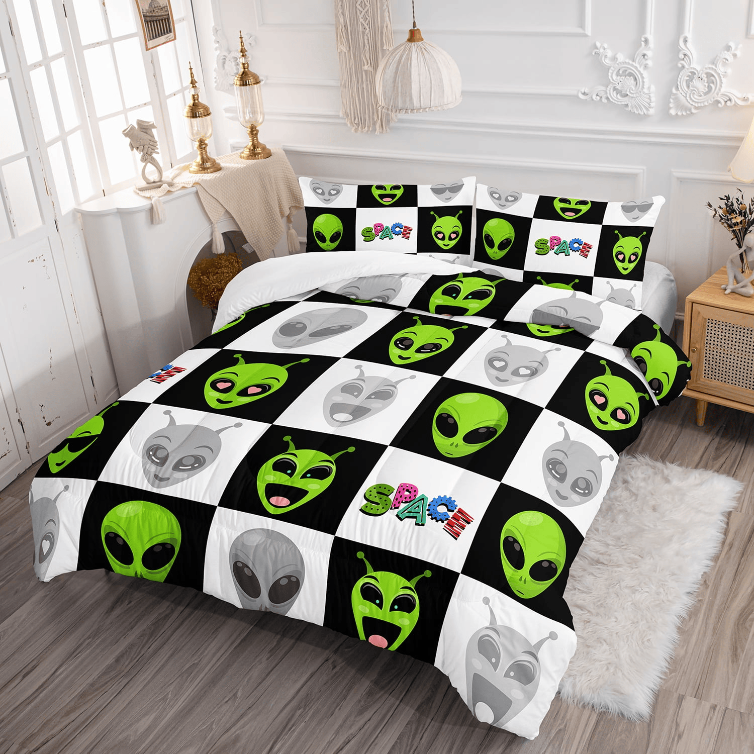 Alien Bedding Set Space Alien Emotions Pattern Duvet Covers White