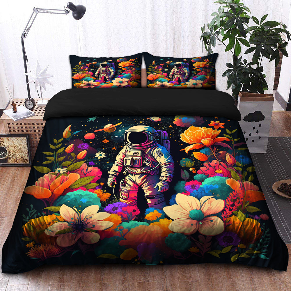 Astronaut Bedding Set Astronaut In Flower Field Duvet Covers
