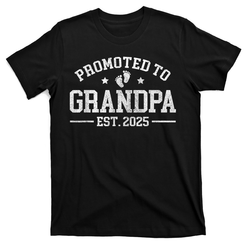 Promoted To Grandpa Est. 2025 T-shirt